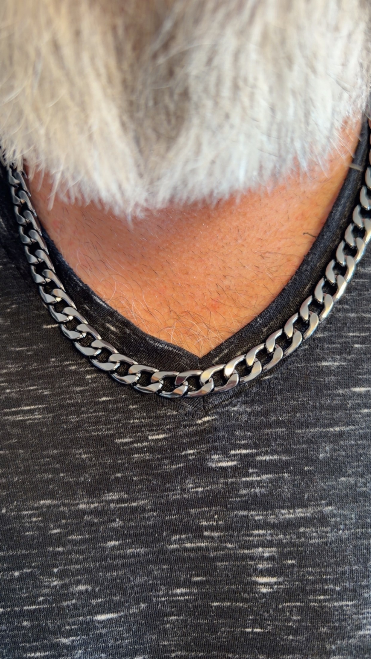 Layered pearl necklaces